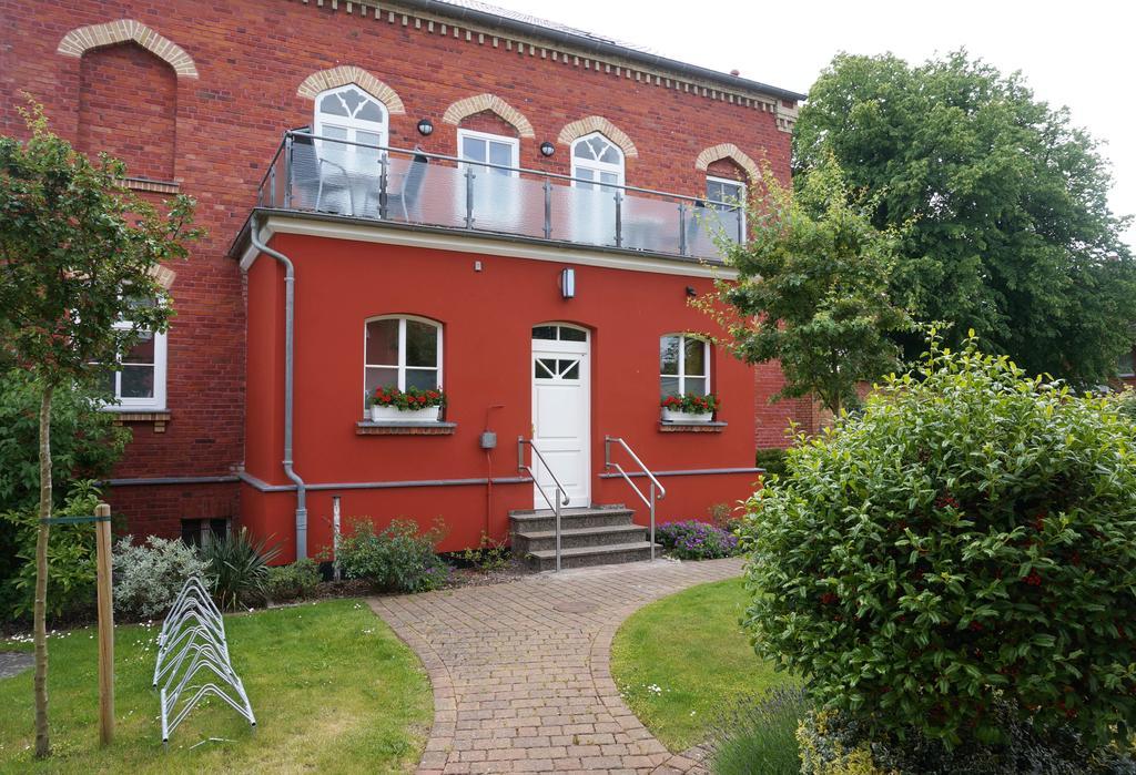 Deluxe Apartments Der "Alten Apotheke" Prerow Extérieur photo