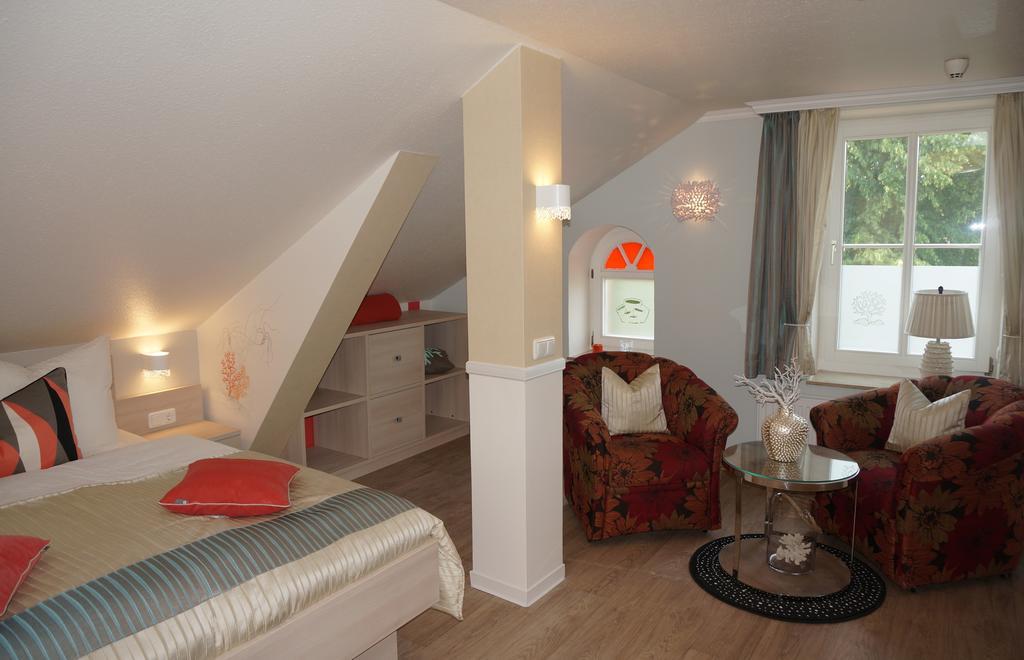 Deluxe Apartments Der "Alten Apotheke" Prerow Chambre photo